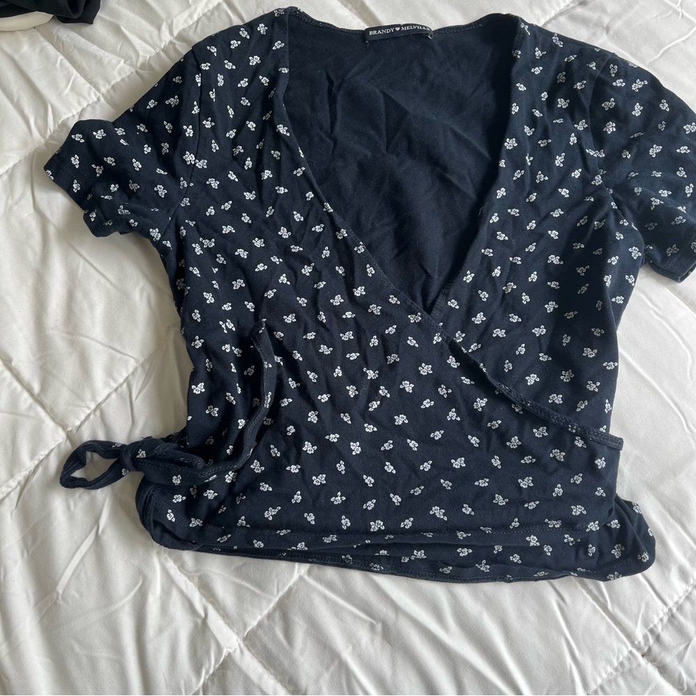 Brandy Melville tie top